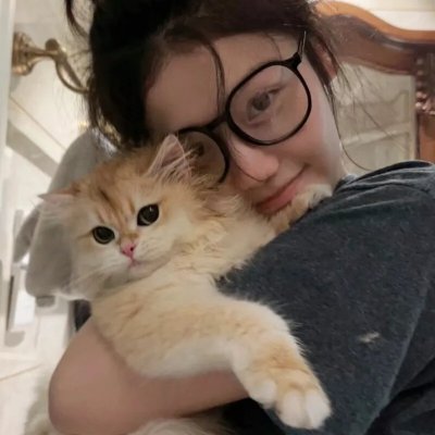 两个独立包装的女人